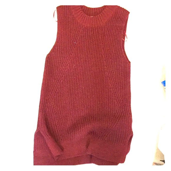 Red sleeveless sweater top - Picture 1 of 1